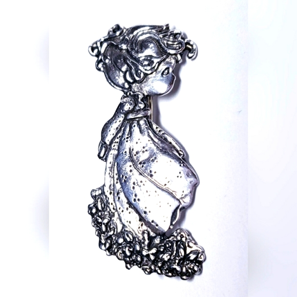 Vintage Sterling Silver Precious Little Girl 3D Brooch Pin. - Picture 1 of 4